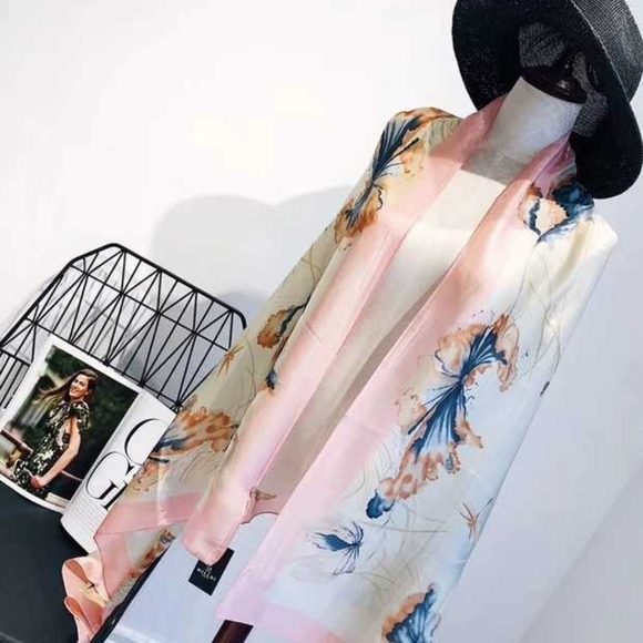 Tristen Yeast Exclusive Wild Soft Scarf - Picture 4 of 4